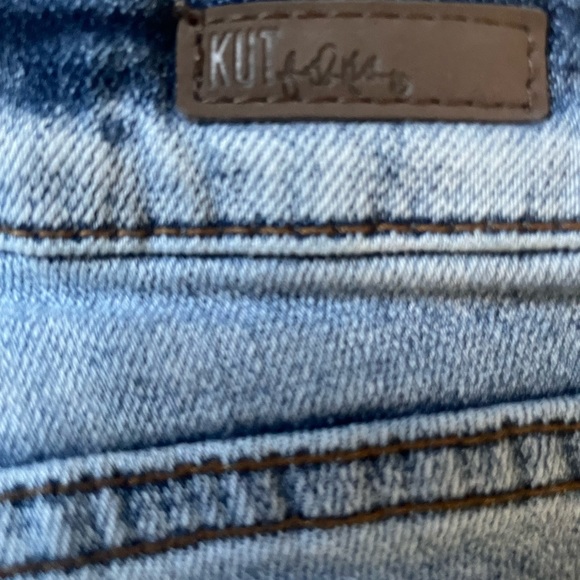 Kut From The Kloth Distressed Crop Straight leg Jeans, size 4 - Picture 5 of 8